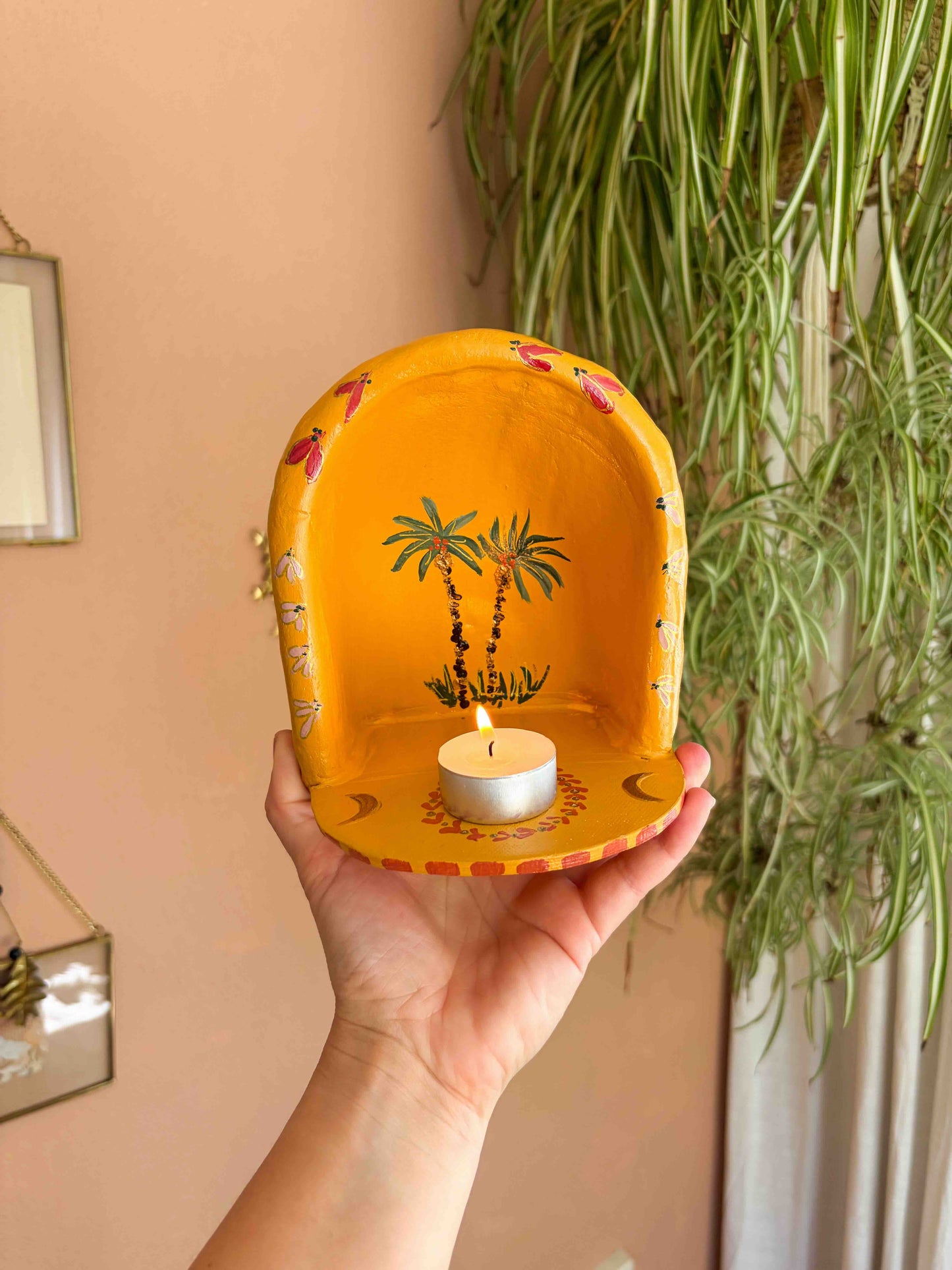 ALTAAR YELLOW PALM