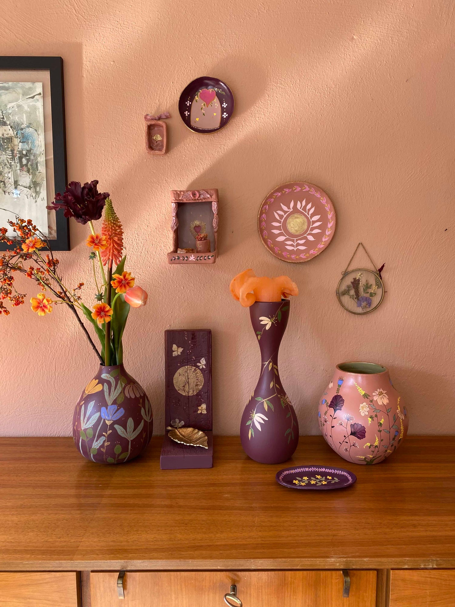 Handbeschilderde en vintage interieur items
