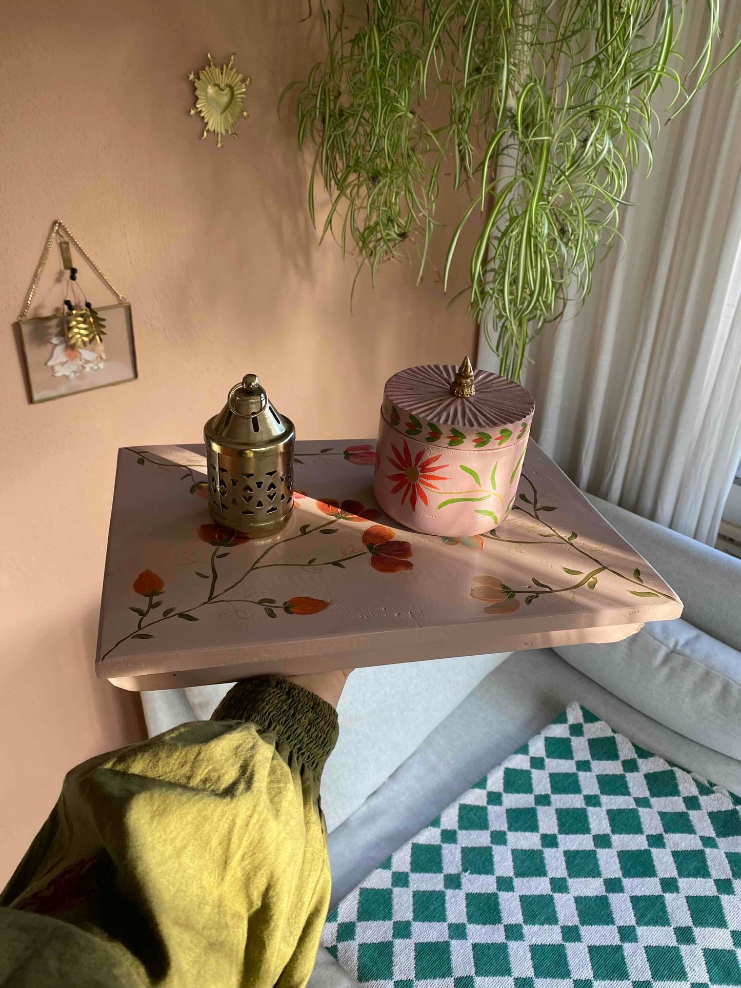 LANGWERPIG TAFELTJE FLOWERS