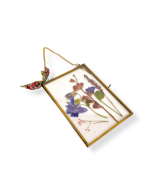 FRAME DRIED FLOWERS M