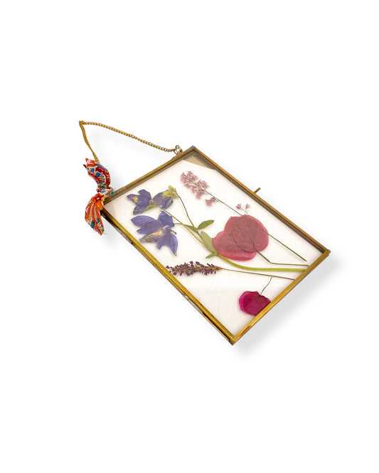 FRAME DRIED FLOWERS M