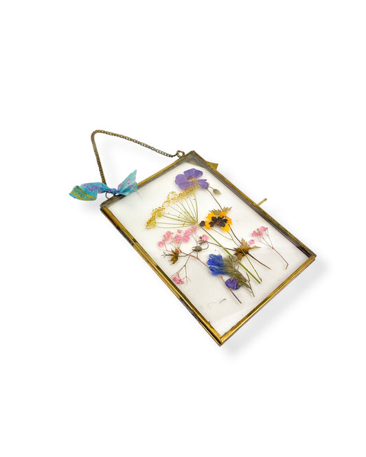 FRAME DRIED FLOWERS M