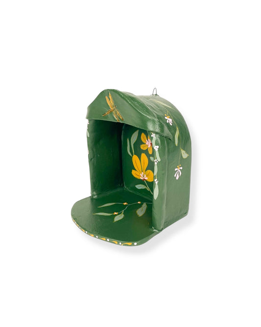 ALTAAR TEMPLE GREEN FLOWERS